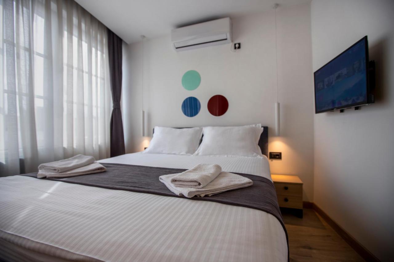 Hotel 4 Llulla 普里什蒂纳 外观 照片