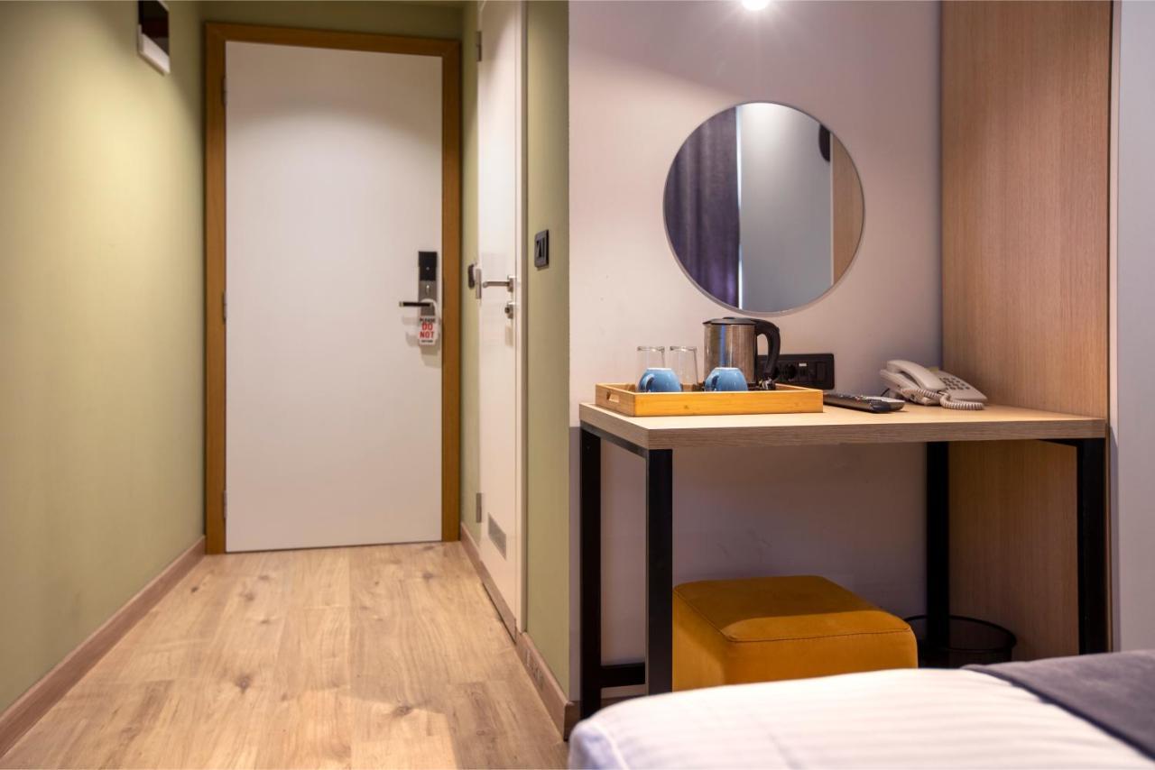 Hotel 4 Llulla 普里什蒂纳 外观 照片